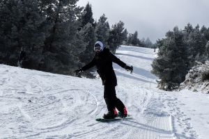 Βουλγαρία: Αγνοείται Έλληνας σκιέρ που καταπλακώθηκε από χιονοστιβάδα στο Μπόροβετς