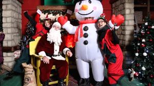 Το μαγικό «Χωριό των Μαγεμένων» ανοίγει τις πύλες του στη Θεσσαλονίκη