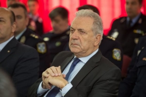 Αβραμόπουλος: Η αλληλεγγύη δεν μπορεί να είναι a la carte