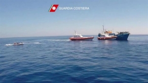 Πάνω από 1.800 πρόσφυγες διασώθηκαν τη Δευτέρα ανοιχτά της Λιβύης