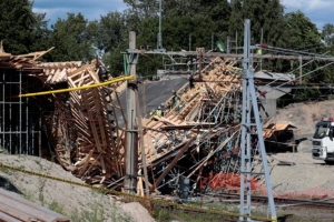 Δώδεκα τραυματίες από κατάρρευση γέφυρας στην Σουηδία