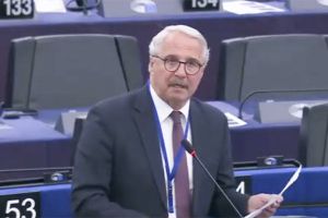 Γ. Μανιάτης στην Ευρωβουλή: «Η Νέα Δημοκρατία αποτελεί κίνδυνο για το κράτος δικαίου στην Ελλάδα»