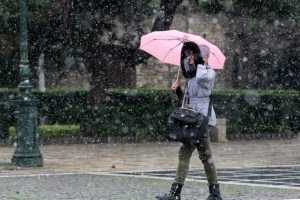 Παγετός και χιόνια στα ηπειρωτικά, πτώση της θερμοκρασίας