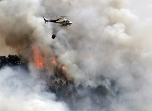 Πύρινος εφιάλτης στην Ισπανία, 400 άνθρωποι εγκατέλειψαν ξενοδοχεία