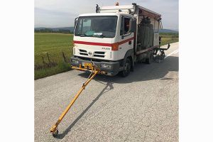 Διαγράμμιση παραλίμνιου δρόμου Δοϊράνης από την Περιφέρεια