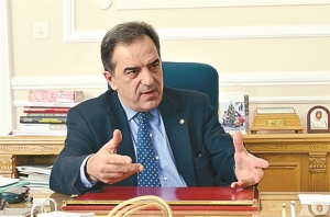 Κωνσταντίνος Γάτσιος: «Δεν μπορούμε να ζούμε άλλο με καταστροφικές ψευδαισθήσεις»