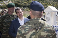 Απορρίπτει τα περί ανταλλαγής των στρατιωτικών ο Αλ. Τσίπρας
