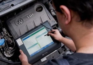 Η VW επεκτείνει τις έρευνες για το επίμαχο λογισμικό