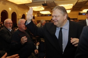 Βενιζέλος: «Αλλο ο Ανδρέας Παπανδρέου, άλλο ο Γιώργος Παπανδρέου»