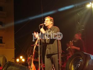 Θεσσαλονίκη: Μουσική αποθέωση με Θανάση Παπακωνσταντίνου – “Να δώσουμε μάχη για το νερό” (ΒΙΝΤΕΟ &amp; ΦΩΤΟ)