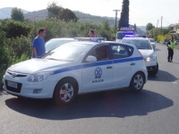 Παρέσυρε με το ΙΧ του πεζή και την εγκατέλειψε