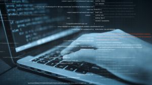 Βρετανία: Απόπειρες Ρωσίας για επιρροή εκλογών και κλοπή πληροφοριών για εμβόλιο κορωνοϊού