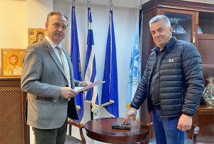 Ορκωμοσία Γ. Βασιλειάδη στη θέση του παραιτηθέντος πρόεδρου του δημοτικού συμβουλίου Παιονίας Ν. Καπουτζή