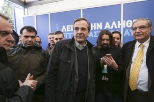 Βαρύ κλίμα στα γραφεία της Νέας Δημοκρατίας - Εκτακτο συνέδριο εξετάζει ο Αντ. Σαμαράς - Αρχισαν τα καραμανλικά πυρά