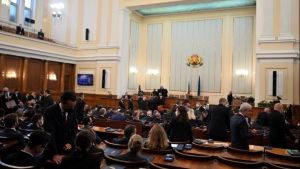 Βουλγαρία: Το κοινοβούλιο ενέκρινε δήλωση που καταδικάζει τη στρατιωτική επίθεση της Ρωσίας στην Ουκρανία