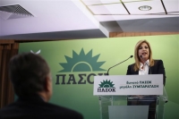 Εκτακτο συνέδριο ΠαΣοΚ εξήγγειλε η Φ. Γεννηματά - Καταργεί όλα τα όργανα του κόμματος