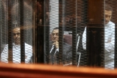 Δεν κρίνει το Κάιρο ένοχο τον Μουμπάρακ για τους θανάτους διαδηλωτών