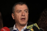 Στ.Θεοδωράκης: Η χώρα χρειάζεται νέες λύσεις, όχι νέα σχήματα