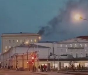 Ρωσία: Φωτιά σε κτίριο του υπουργείου Άμυνας στη Μόσχα