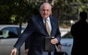 Τ. Κουίκ: Τα κέντρα φιλοξενίας μόνη λύση προώθησης προσφύγων