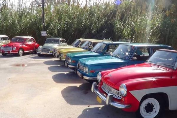 Έκθεση ιστορικών οχημάτων στην πλατεία Ειρήνης του Κιλκίς