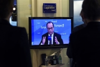 Επιμένει ο Ολάντ για τα εργασιακά: Καλύτερα δυσάρεστος παρά άπραγος