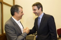 Μητσοτάκης - Θεοδωράκης ενώπιος ενωπίω στις 12 το μεσημέρι της Τρίτης