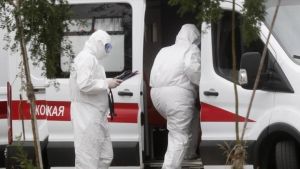 Ρωσία-Κορονοϊός: Η χώρα ανακοίνωσε τον υψηλότερο ημερήσιο αριθμό νέων κρουσμάτων από τις 18 Ιουλίου