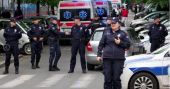 Νέο αιματοκύλισμα στη Σερβία: 21χρονος άνοιξε πυρ μέσα από το αυτοκίνητό του – Τουλάχιστον 8 νεκροί