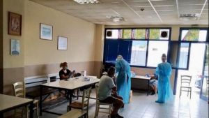 Θεσσαλονίκη: Κλιμάκιο του ΕΟΔΥ διενήργησε τεστ για τον κορονοϊό σε εργαζόμενους του δήμου