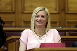 Ραχήλ Μακρή: «Να ζητήσει συγγνώμη ο Πανούσης»