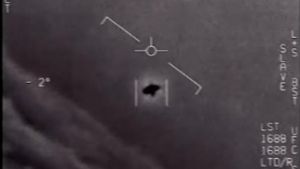 Πεντάγωνο: Να πώς μοιάζουν τα UFO στα αποχαρακτηρισμένα βίντεο - Τα νέα στοιχεία