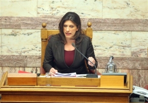 Η Πρόεδρος της Βουλής στο υπουργείο Εθνικής Αμυνας