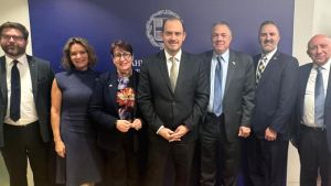 Ο ρόλος των βουλευτών ελληνικής καταγωγής στην εξωτερική πολιτική