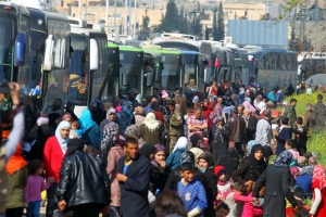 Ολοκληρώθηκε η πρώτη φάση εκκένωσης των πολιορκημένων στη Συρία