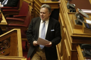 Ο Κατρούγκαλος ζητεί μηχανισμό κατανομής προσφύγων