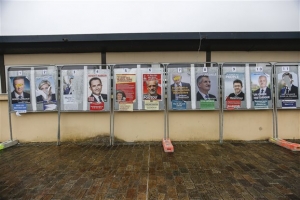 Φάκελος Γαλλικές Εκλογές: Θρίλερ για την πρώτη θέση μεταξύ Λεπέν και Μακρόν