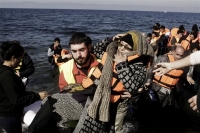 Πάνω από 540.000 πρόσφυγες έφτασαν στα ελληνικά νησιά το 10μηνο