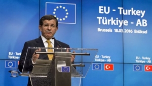 Νταβούτογλου: Μειωμένες αφίξεις προσφύγων στην Ελλάδα, η συμφωνία αποδίδει