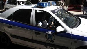Θεσσαλονίκη: Δύο οικιακές βοηθοί «ξάφρισαν» 50 χρυσές λίρες