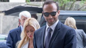 O Τραμπ απένειμε πλήρη χάρη στον Τζορτζ Παπαδόπουλο και άλλα 14 πρόσωπα