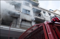Ηλικιωμένη κάηκε ζωντανή στο διαμέρισμά της