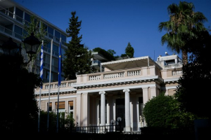 Ελπίδες για μη περικοπή συντάξεων στον αντίποδα του Μακεδονικού