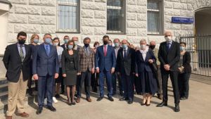 Θεοχάρης: «Οι Ρώσοι φίλοι μας είναι ευπρόσδεκτοι στην Ελλάδα»