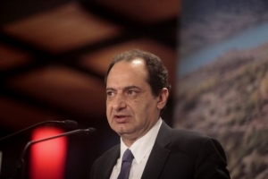 Σπίρτζης: Οι προσωποποιημένες κάρτες εκδίδονται ηλεκτρονικά
