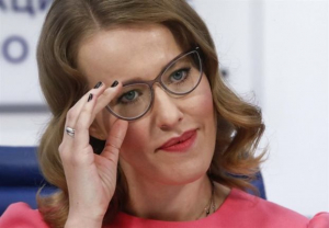 Επίθεση δέχθηκε στη Μόσχα η υποψήφια πρόεδρος Ξ. Σαμπτσάκ