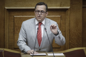 Βουλή: Άρση βουλευτικής ασυλίας για Νικολόπουλο και Κακλαμάνη