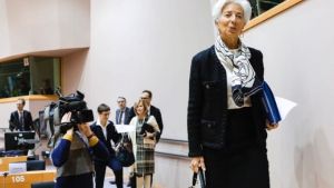 Ρυθμιστικό πλαίσιο για το bitcoin ζήτησε η Κριστίν Λαγκάρντ
