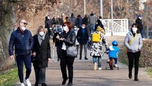Covid-19: Η Ευρώπη επανέρχεται σταδιακά στην κανονικότητα