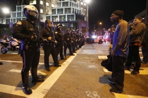 Φέρκιουσον: Παραιτήθηκε από το Σώμα ο λευκός αστυνομικός που σκότωσε τον νεαρό αφροαμερικανό